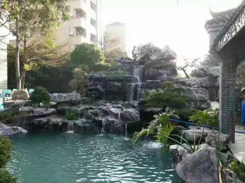 假山
