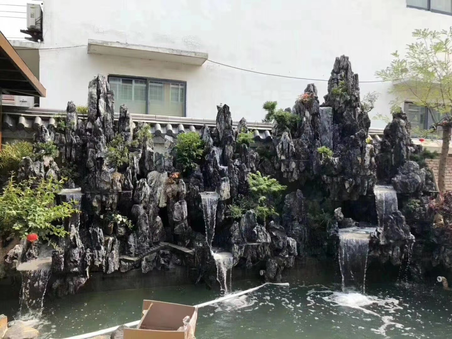 假山